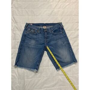 size 30 true religion cut off riley denim shorts